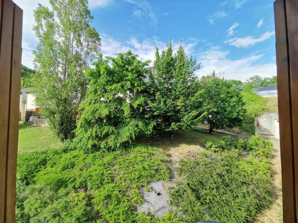Au 11 T3 Duplex, Village Vacances, Piscines, Parking Saint-Geniez-d'Olt Exterior photo