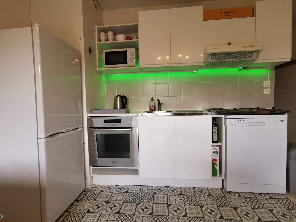 Au 11 T3 Duplex, Village Vacances, Piscines, Parking Saint-Geniez-d'Olt Exterior photo